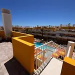 Apartamento Cozy Private In Peaceful Compound Family-friendly Bicas