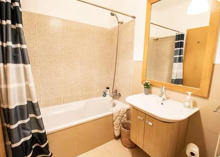 Cozy Private In Peaceful Compound Family-friendly