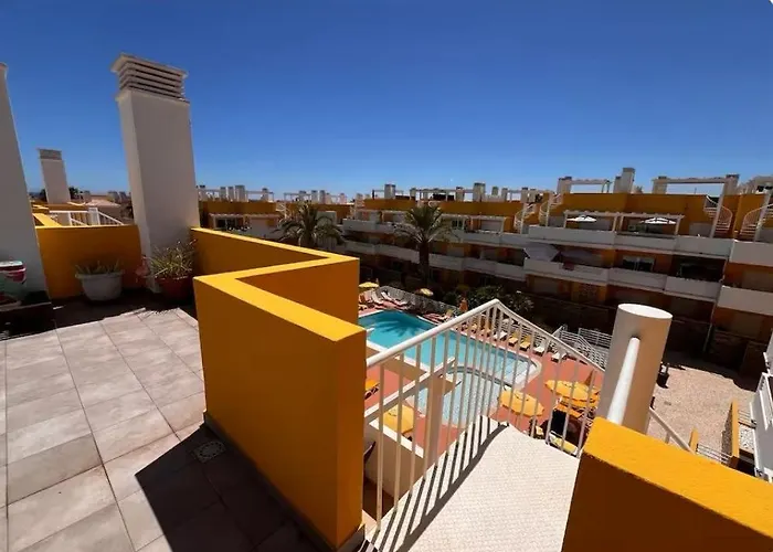 아파트 Cozy Private In Peaceful Compound Family-friendly Bicas